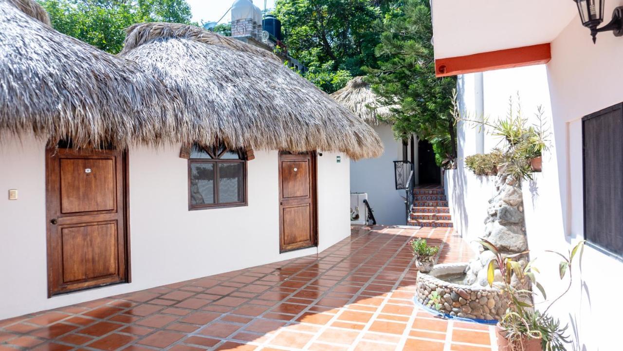 Отель Esencia Puerto Escondido Пуэрто-Эскондидо Экстерьер фото