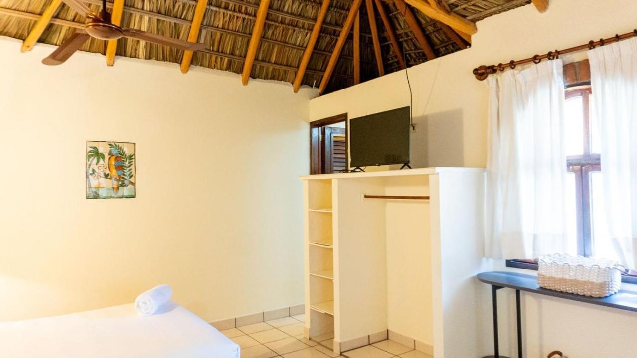 Отель Esencia Puerto Escondido Пуэрто-Эскондидо Экстерьер фото